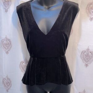 ZARA WOMAN BLACK VELVET DEEP V-NECKLINE PEPLUM BOTTOM TOP SZ L